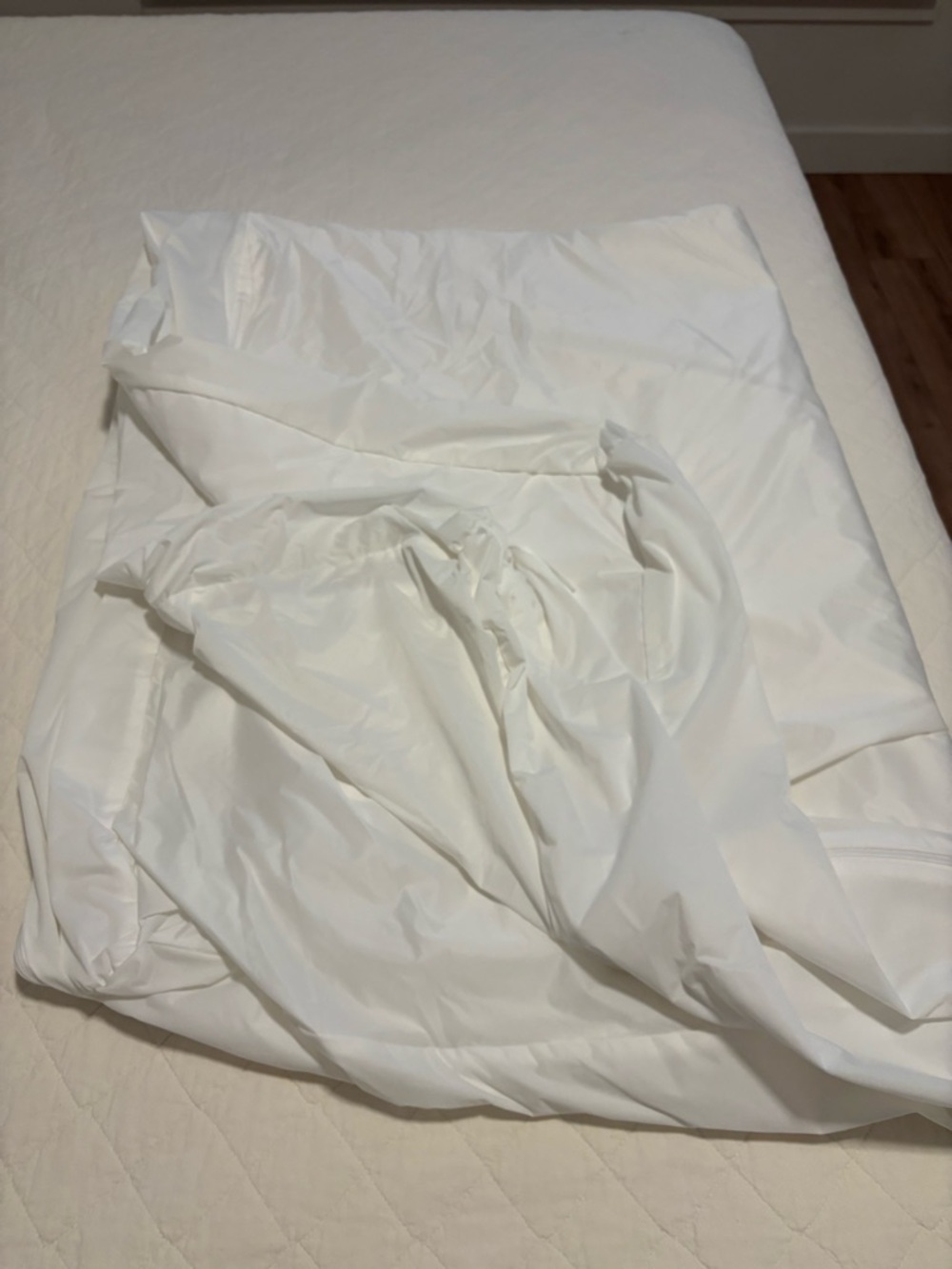 Allerease Zippered Mattress Protector (Full)